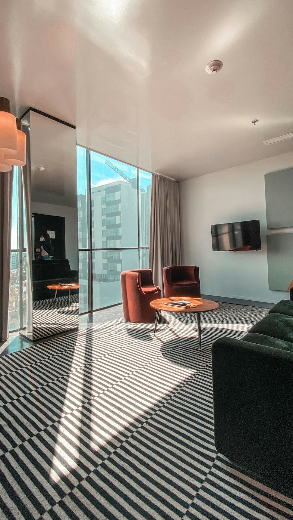 Deluxe Vortex Room